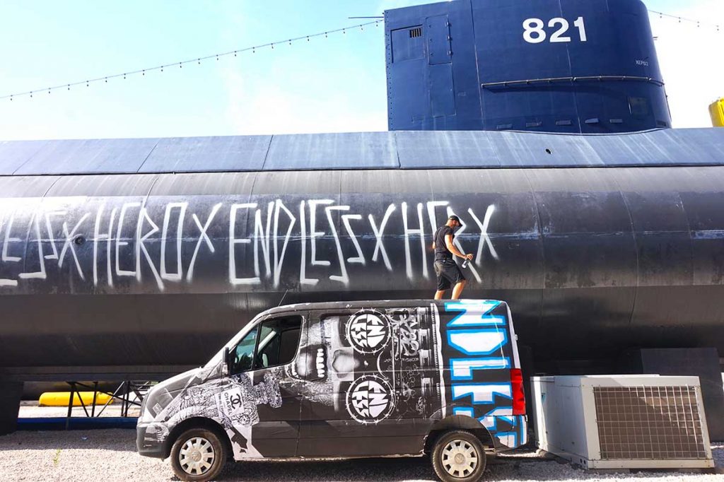 Endless Paints Submarine